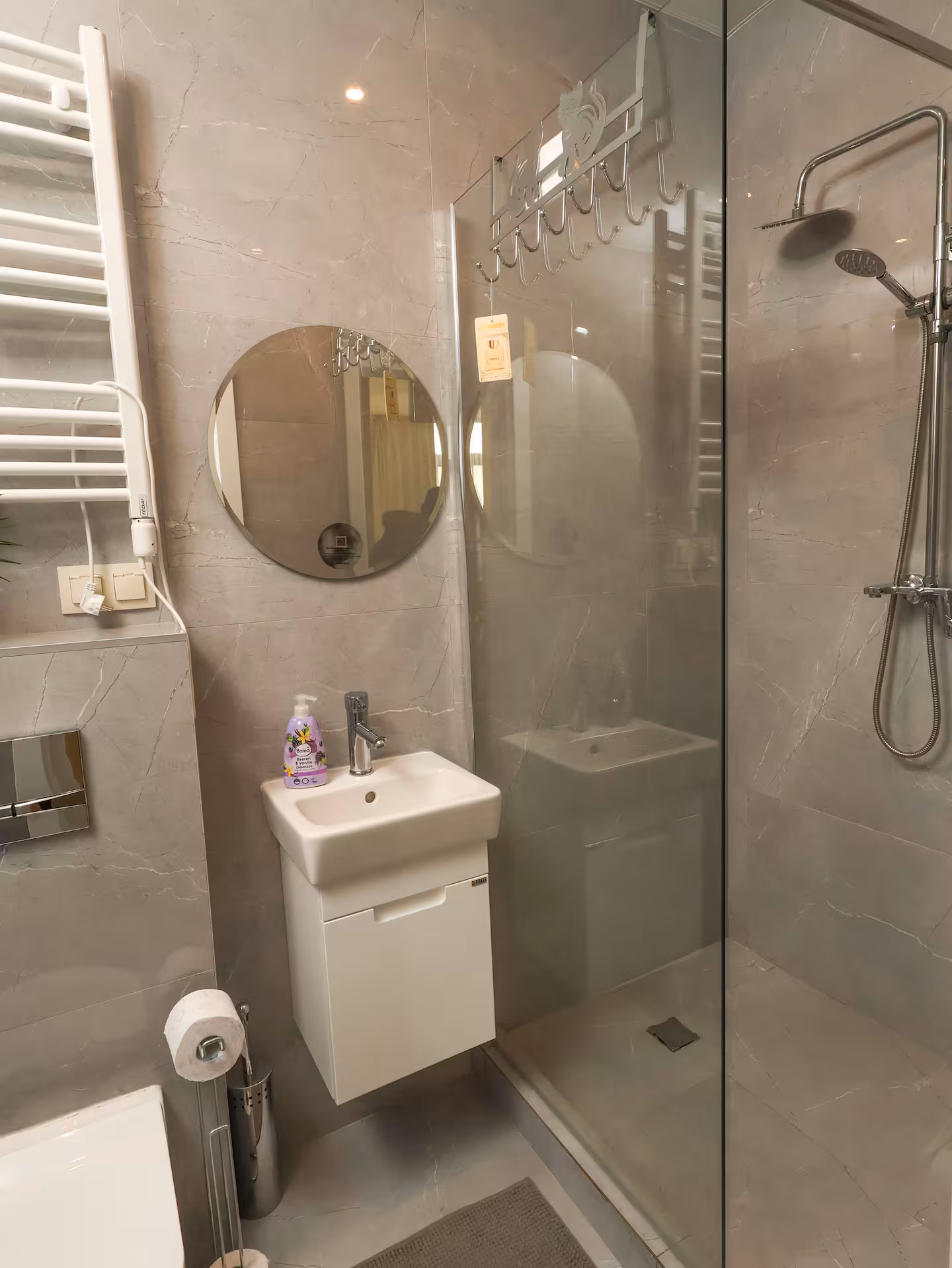 Cozy Seaview Varna Apartment