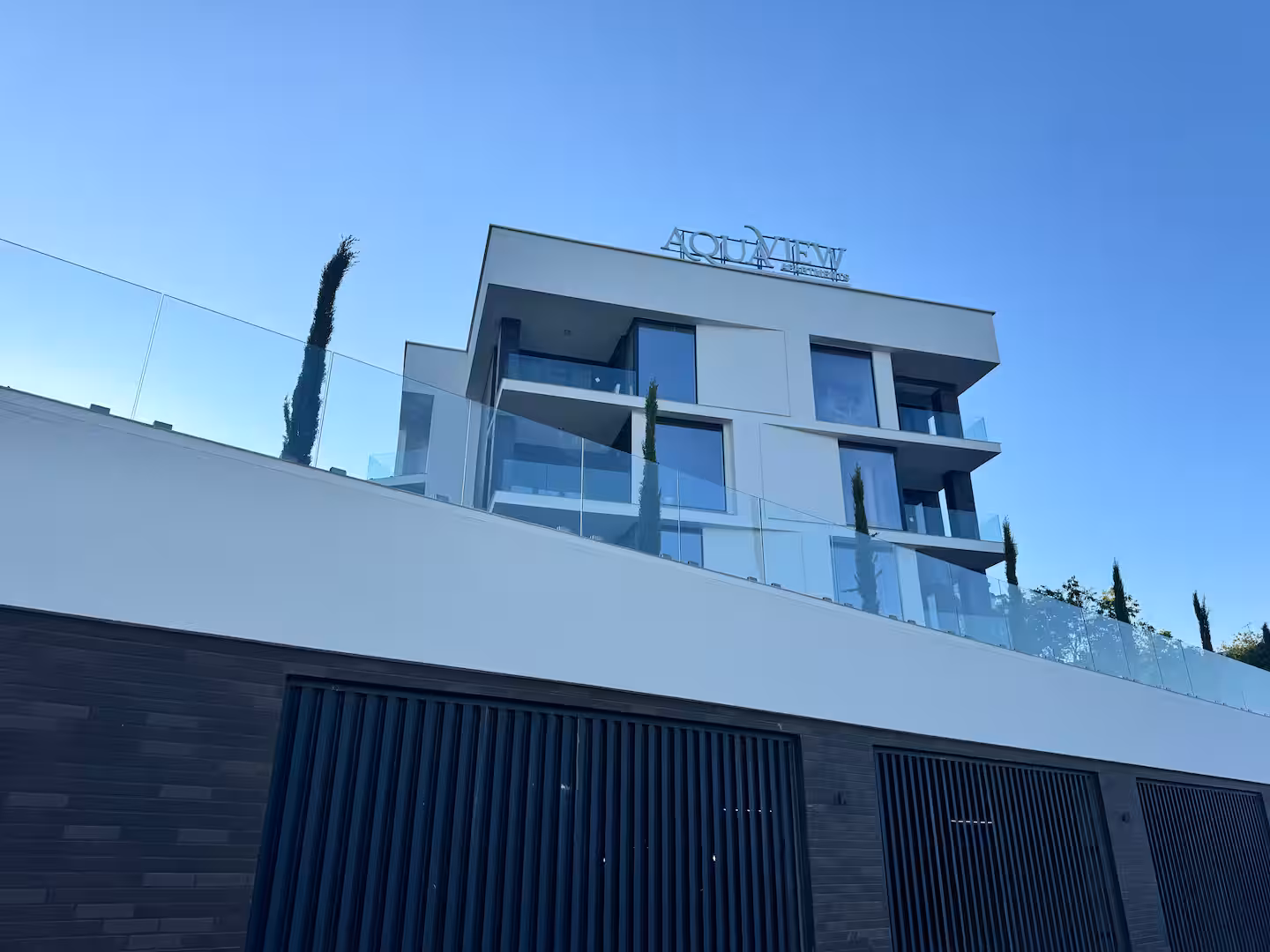 Aqua view Lux apart next to the sea / pool