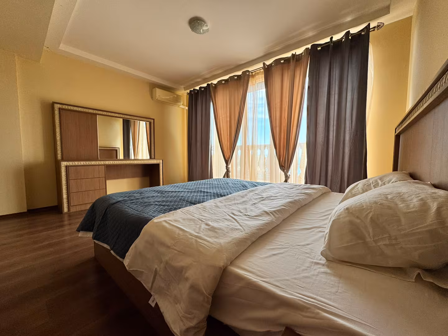 Argisht Palace apart
