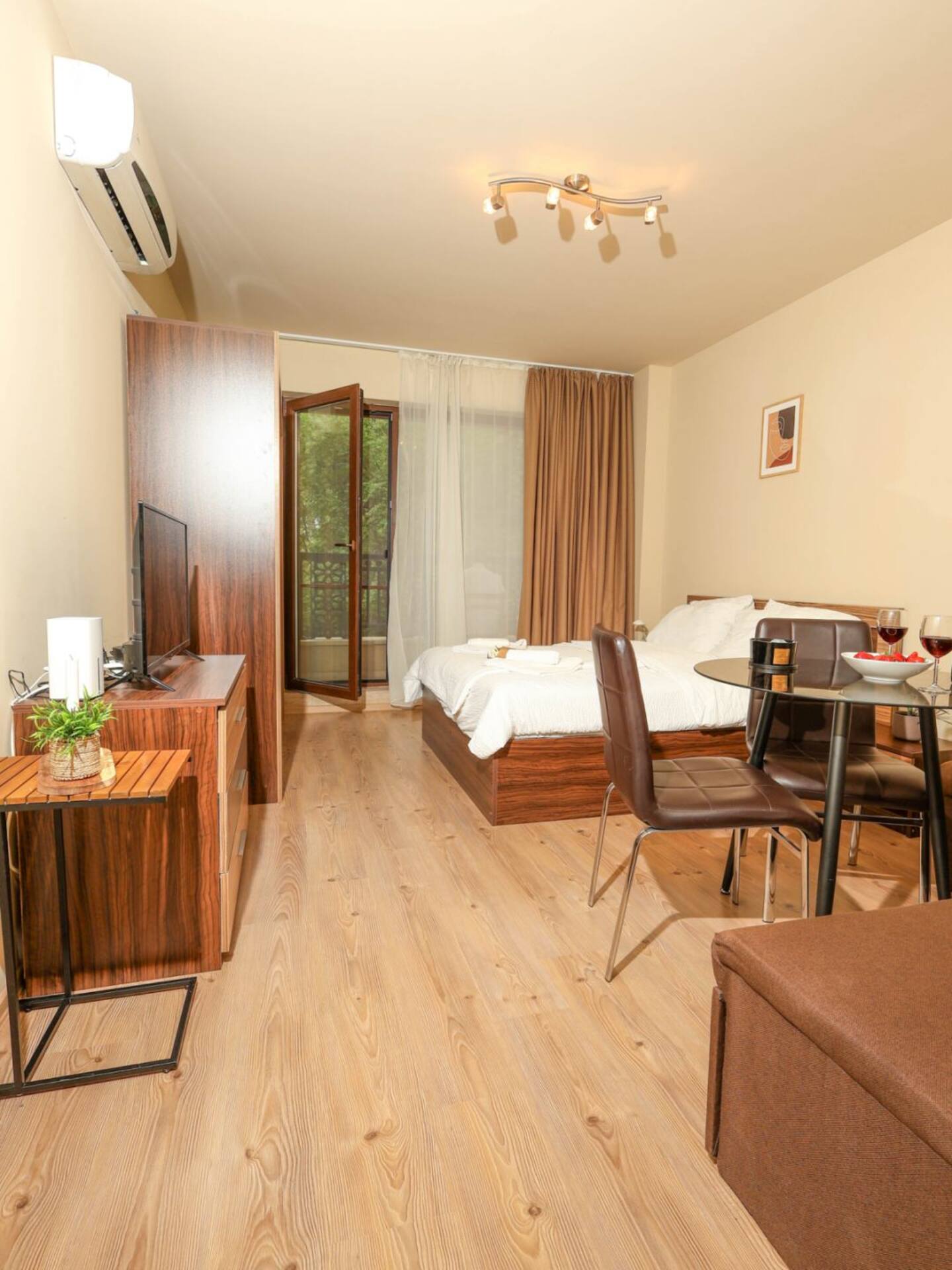 Cozy studio Argisht Partez